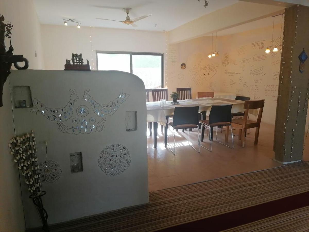 Indus View Hotel Skardu Zewnętrze zdjęcie
