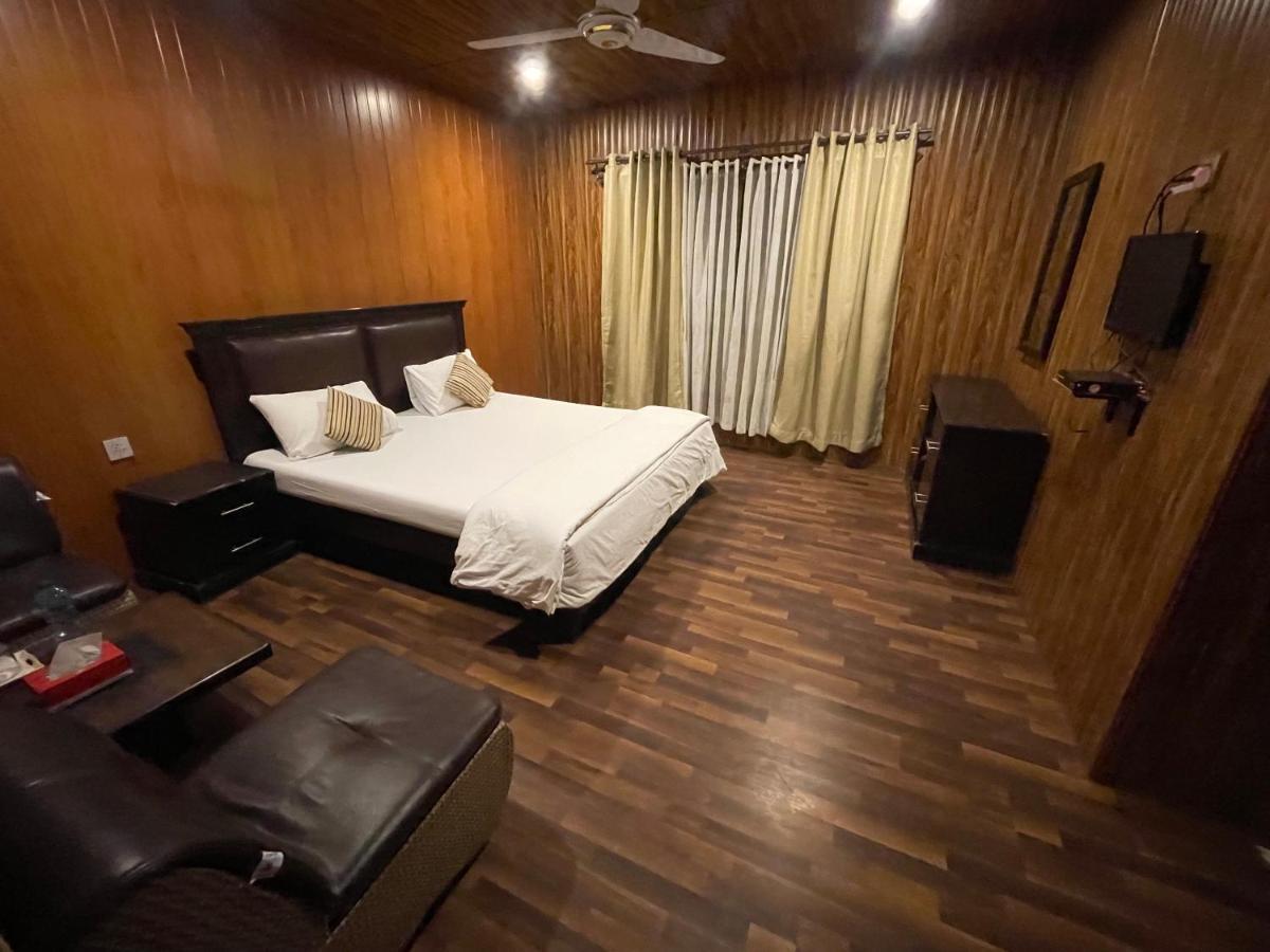 Indus View Hotel Skardu Zewnętrze zdjęcie