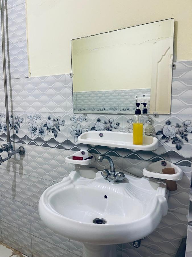 Indus View Hotel Skardu Zewnętrze zdjęcie