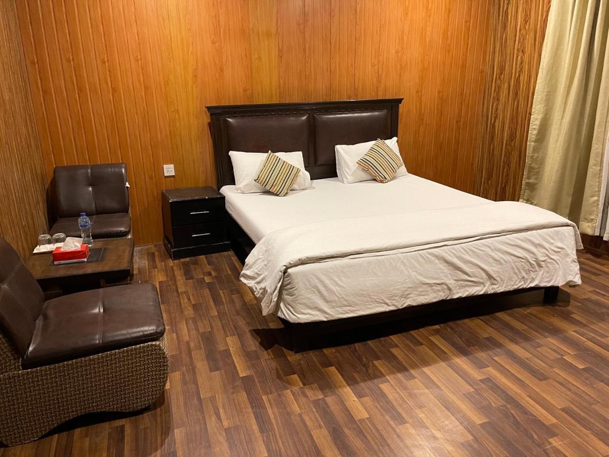 Indus View Hotel Skardu Zewnętrze zdjęcie